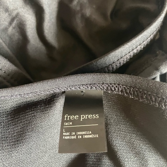 Free Press black bikini - Picture 4 of 8